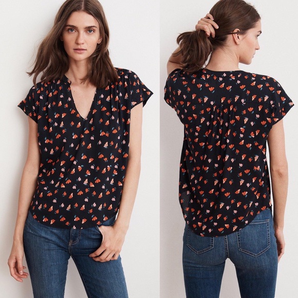 VELVET by Graham & Spencer Navy Print Top Small - Picture 11 of 11